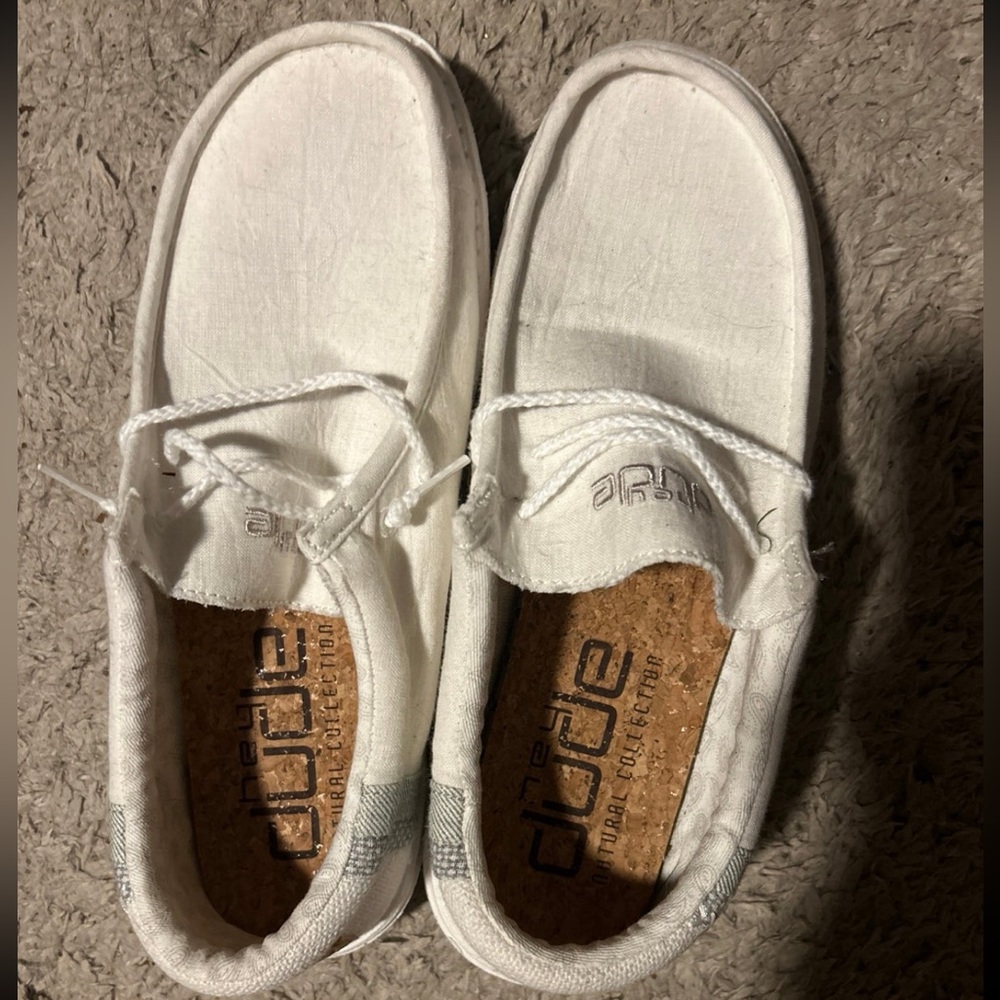 White Almost brand new hey dudes